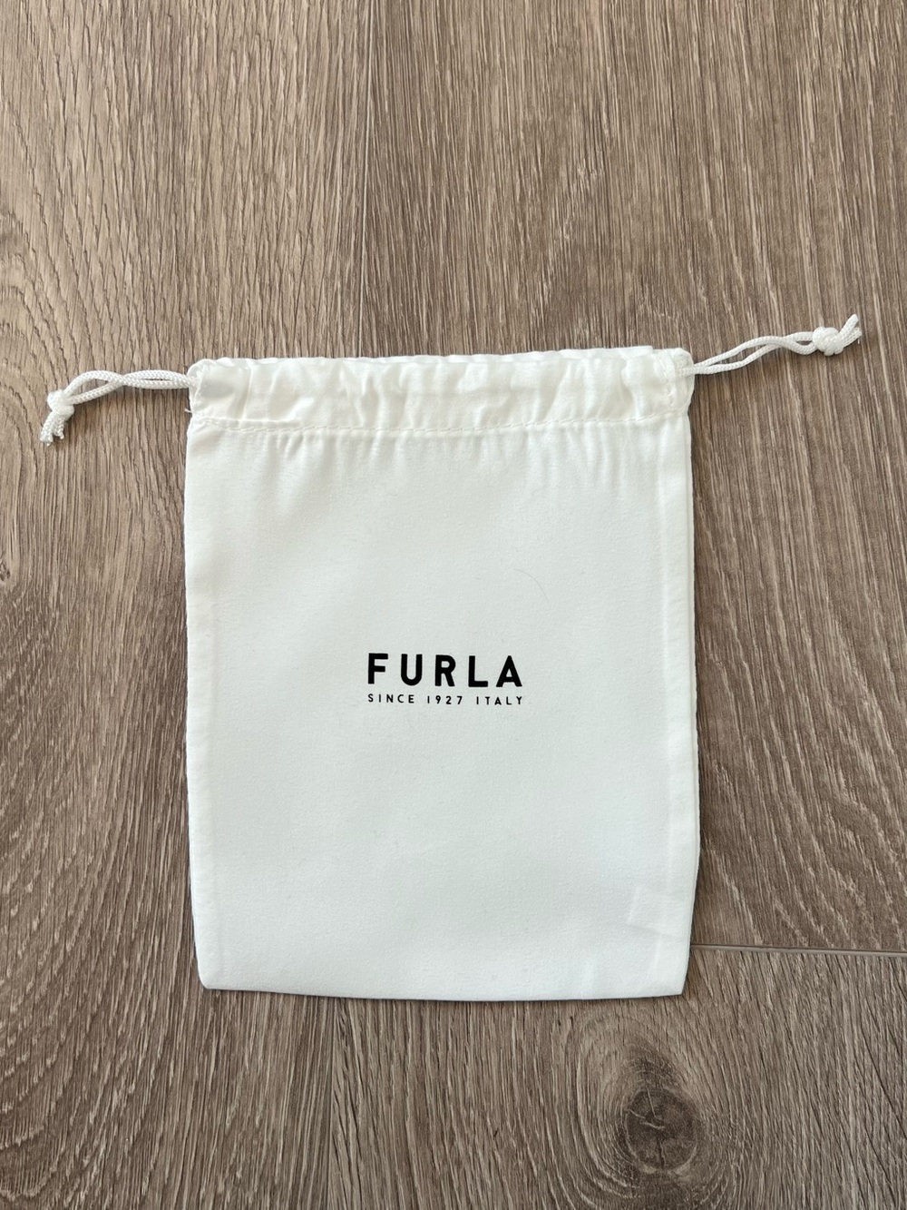 Furla dust bag (C153)